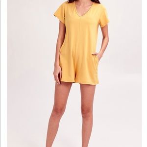 Smash + Tess Sunday Shorty Romper Size Small